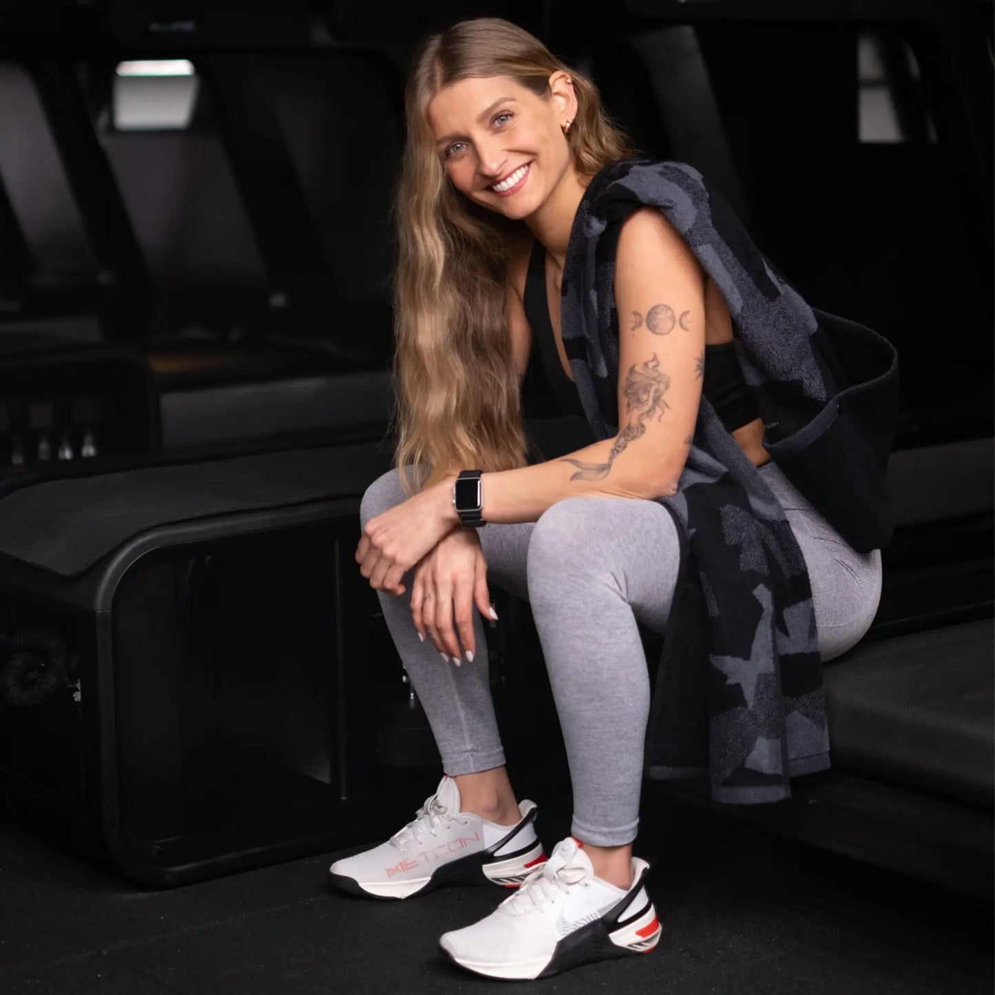 EVRDRY! - Fitness Handtuch / Sporthandtuch - 100% Baumwolle (125 x 50 cm) - VARRATON